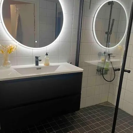 Appartement Luxury 2br Waterfront Apt Close To Station аfтеr Rеquест The в00кlng, Wrlте ме Vlа Wн'ат'sа'рр Nuмвеr 'x44-74-57-4o-o7-o9' то соnflrме уоur в00кlng *